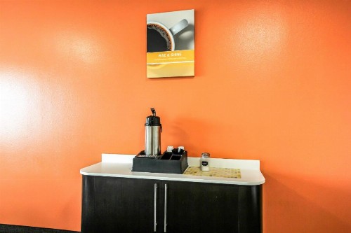 Motel 6 New Braunfels - image 10