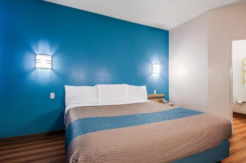 Motel 6 New Braunfels - image 15