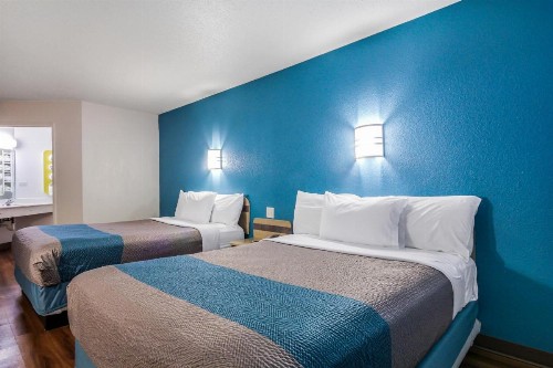 Motel 6 New Braunfels - image 24