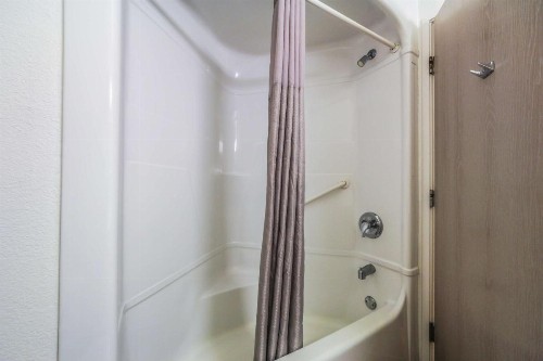 Motel 6 New Braunfels - image 35