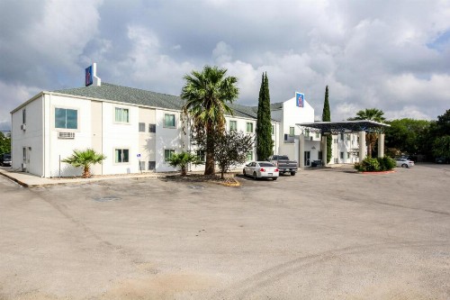 Motel 6 New Braunfels - image 4