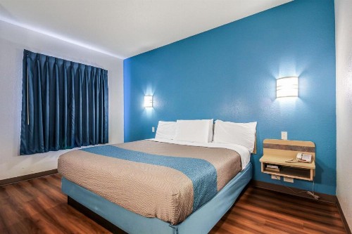 Motel 6 New Braunfels - image 45