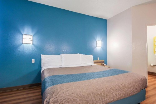 Motel 6 New Braunfels - image 46