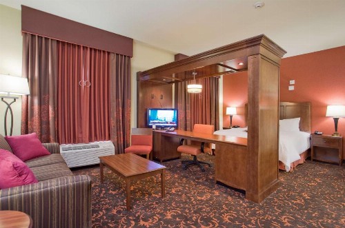 Hampton Inn & Suites New Braunfels - image 15