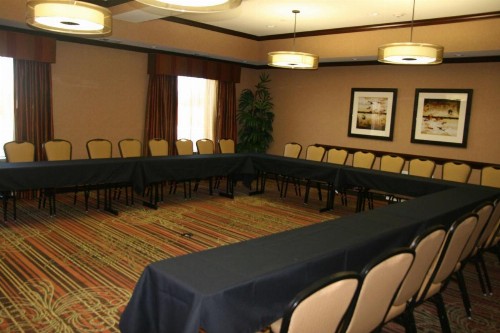 Hampton Inn & Suites New Braunfels - image 16