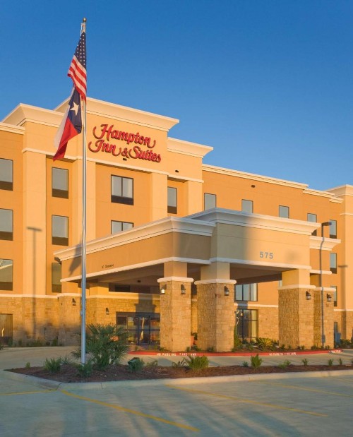 Hampton Inn & Suites New Braunfels - image 2