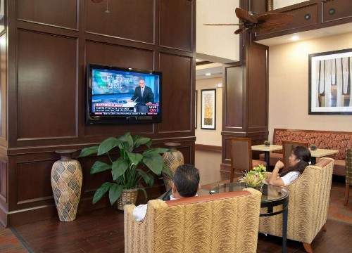 Hampton Inn & Suites New Braunfels - image 4