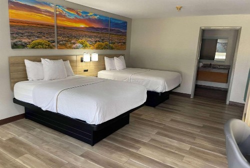 Days Inn by Wyndham New Braunfels - image 8