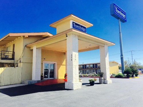 Travelodge by Wyndham New Braunfels