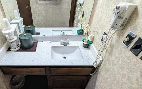 Edelweiss Inn New Braunfels - image 16