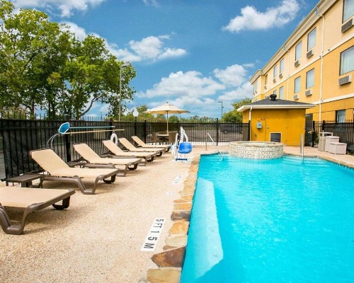 Sleep Inn and Suites New Braunfels - image 9