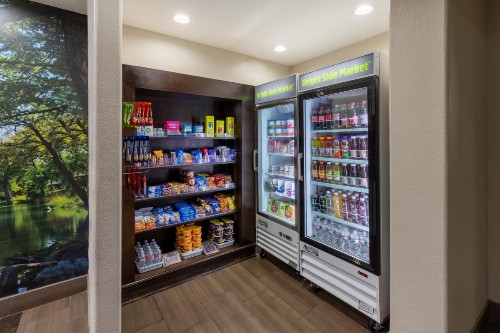 La Quinta by Wyndham New Braunfels - image 2