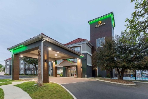 La Quinta by Wyndham New Braunfels - image 7