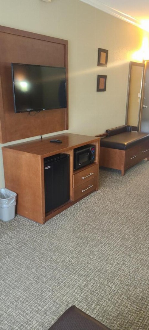 Comfort Suites New Braunfels - image 32