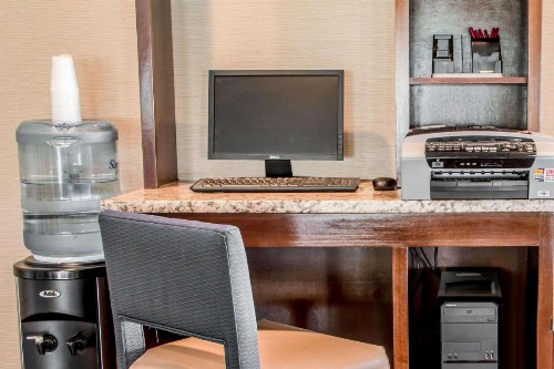 Comfort Suites New Braunfels - image 4
