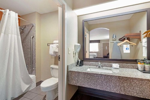 Best Western Inn & Suites - image 19