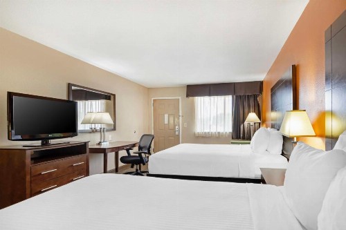 Best Western Inn & Suites - image 21