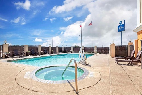 Best Western Inn & Suites - image 23