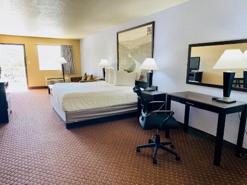 SureStay Hotel by Best Western New Braunfels - image 5