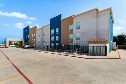 Econo Lodge Inn & Suites New Braunfels