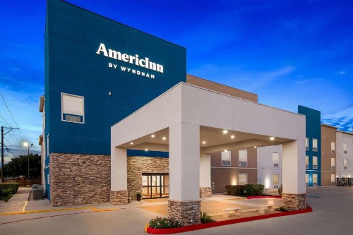 Econo Lodge Inn & Suites New Braunfels - image 2