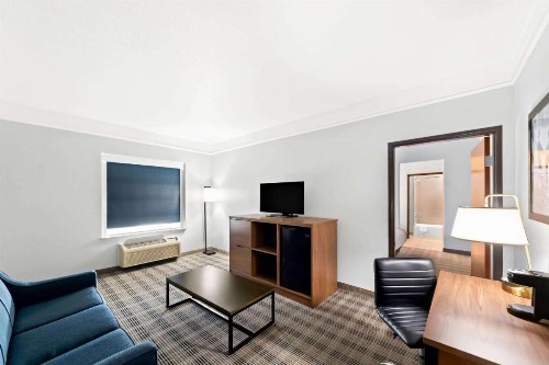 Econo Lodge Inn & Suites New Braunfels - image 30