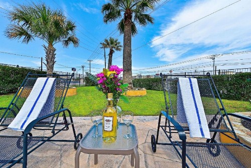 Microtel Inn & Suites by Wyndham New Braunfels I-35 - image 26
