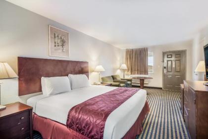 Americas Best Value Inn New Braunfels - image 10