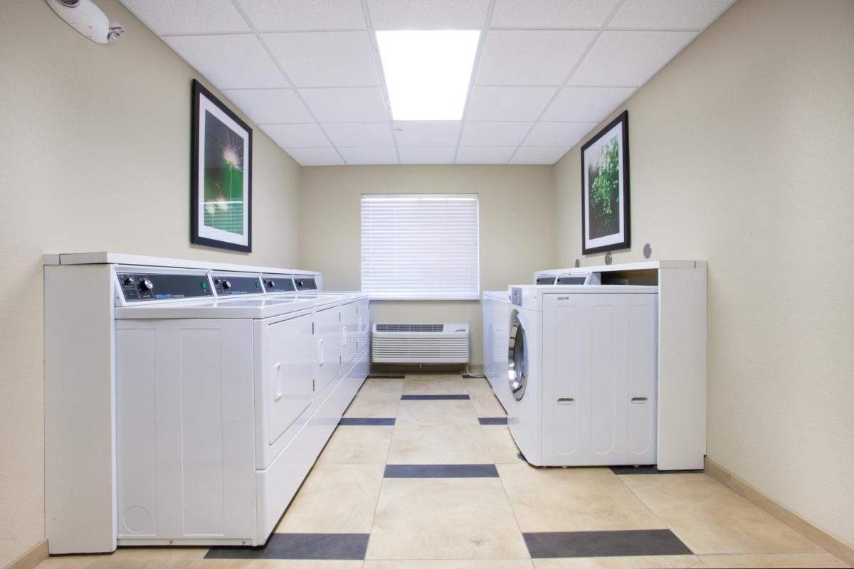 Candlewood Suites New Braunfels an IHG Hotel - image 7