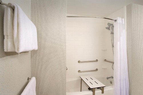Holiday Inn Express & Suites New Braunfels an IHG Hotel - image 17