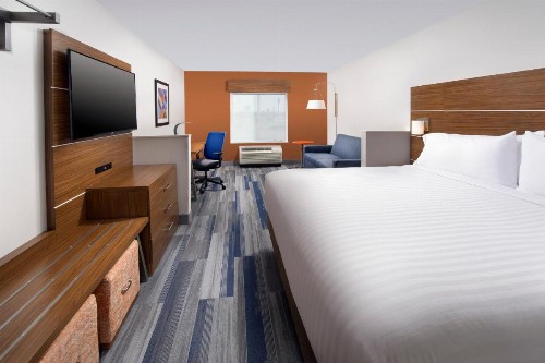 Holiday Inn Express & Suites New Braunfels an IHG Hotel - image 19
