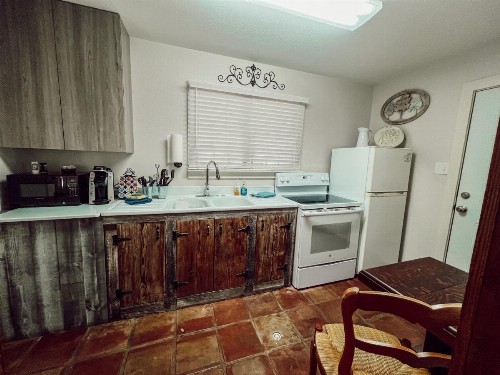 Gruene Cottages - image 18