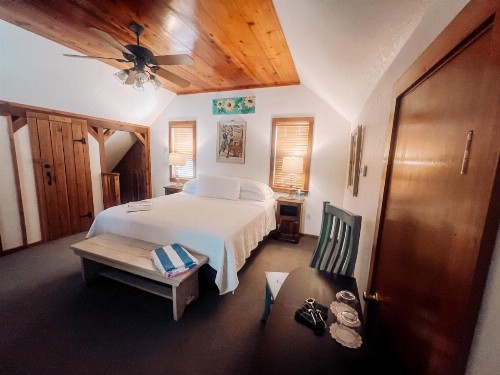 Gruene Cottages - image 45