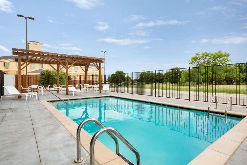 Country Inn & Suites by Radisson New Braunfels TX - image 11