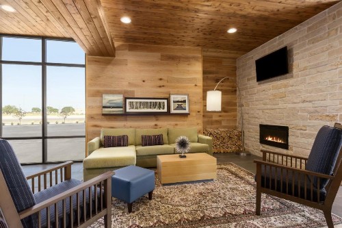 Country Inn & Suites by Radisson New Braunfels TX - image 34