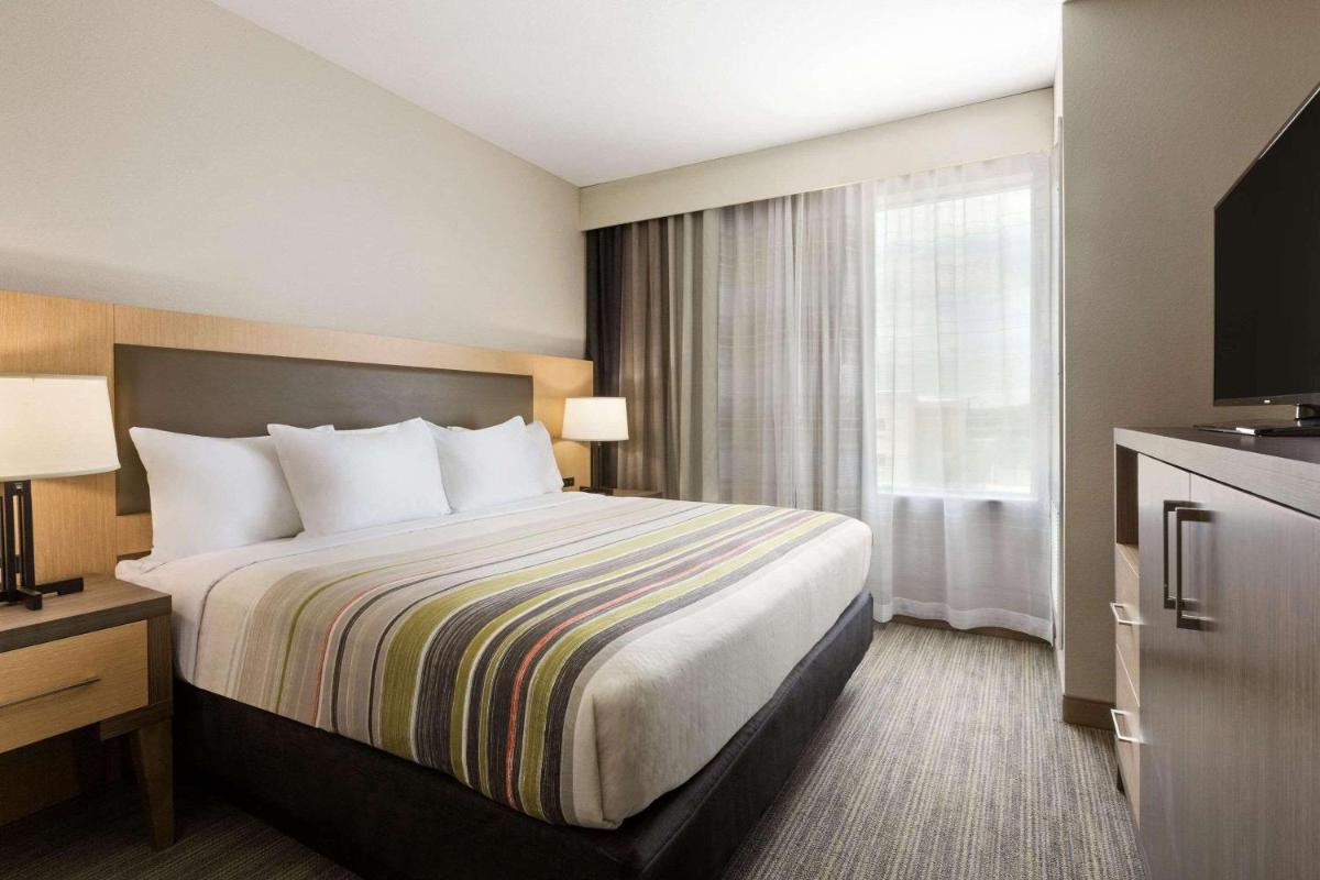 Country Inn & Suites by Radisson New Braunfels TX - image 6