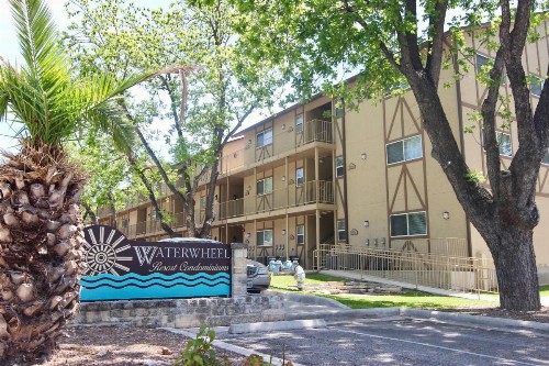 Waterwheel Retreat - image 4