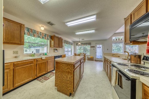 The Trout River House - image 7