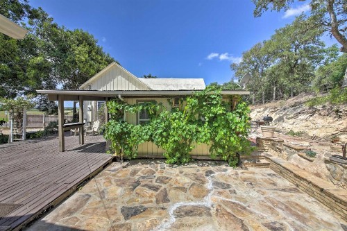 Charming New Braunfels Home with Spacious Deck! - image 8