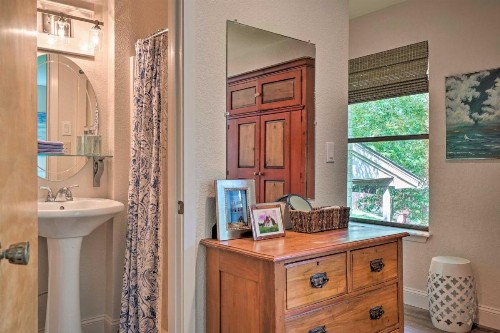 New Braunfels Studio about 5 Miles to Comal River! - image 10