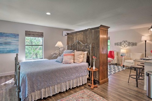 New Braunfels Studio about 5 Miles to Comal River! - image 7