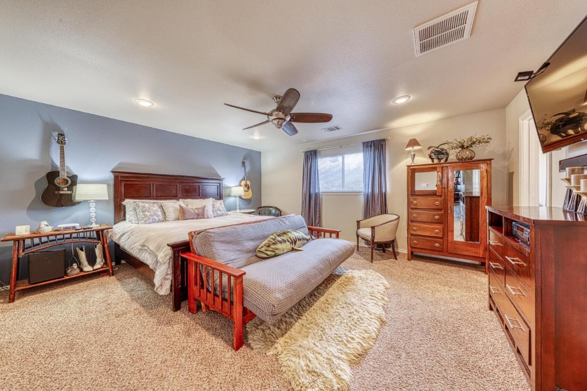 Hill Country River Condo - image 6