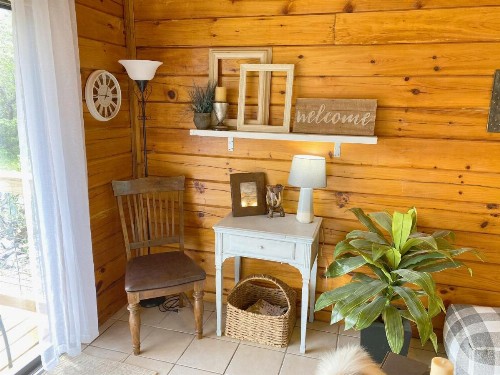 Escape to the Country! Hill Country Log Cabin - image 9