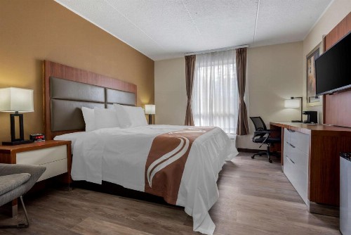 New Hartford Hotel - image 11