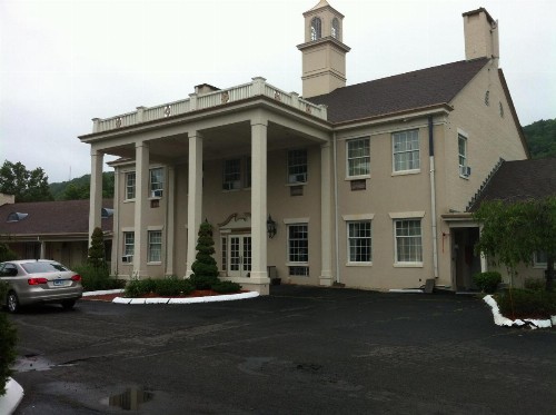 New Haven Inn - image 4