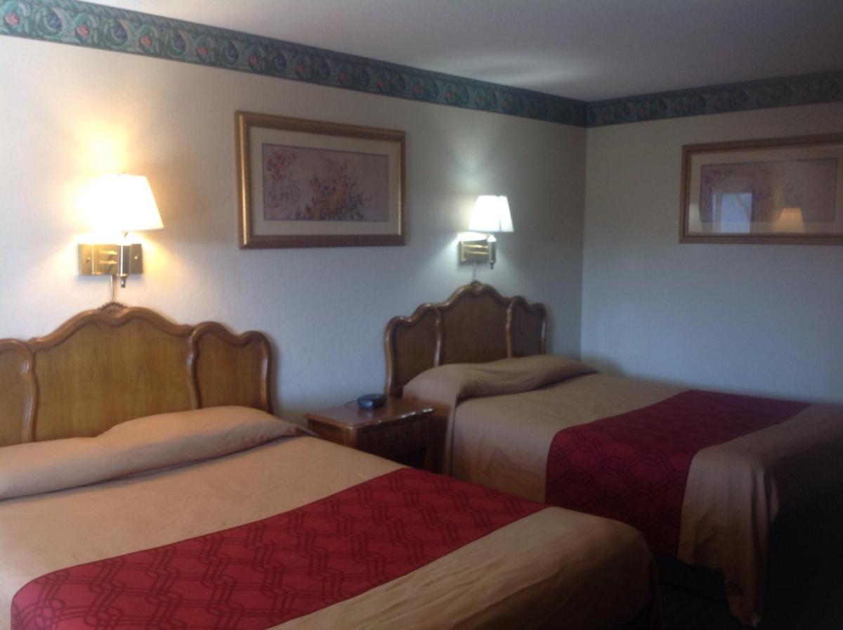 New Haven Inn - image 7