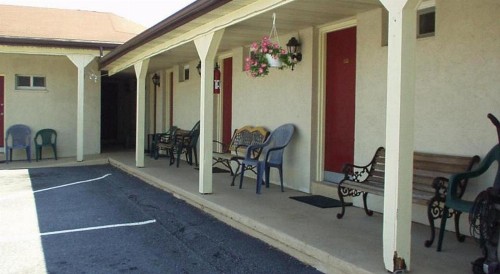 The Hollander Motel - image 10