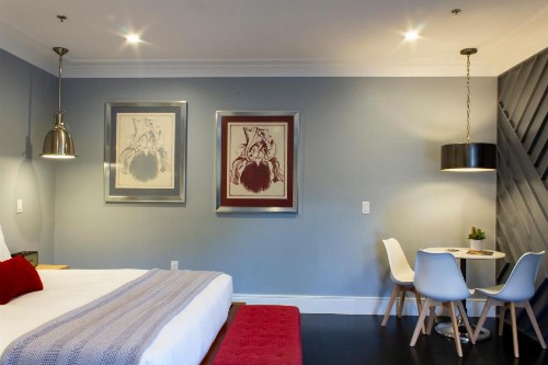 Logan Inn - image 17