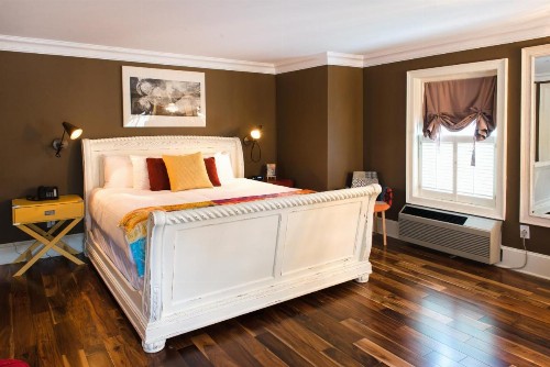 Logan Inn - image 33