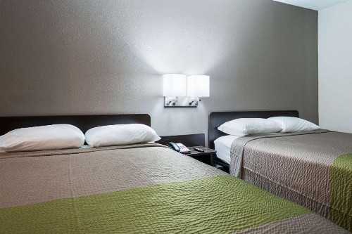 Motel 6-New Iberia LA - image 11